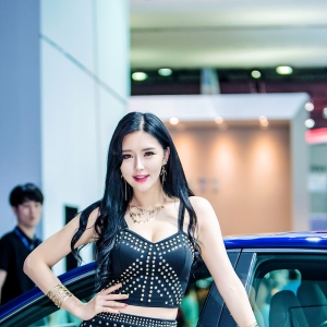 攝影︰韓國車展上的美女模特系列1︰這高跟鞋也是醉了