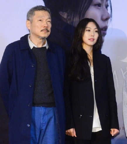 58歲韓國導演為娶小22歲女星，起訴原配妻子 / 作者:酒店達人 / 帖子ID:1408
