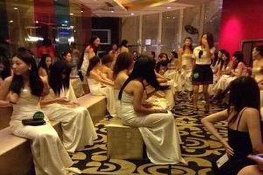 禮服酒店工作性質全解析｜為什麼禮服店是八大行業當紅炸子雞？ / 作者:酒店經紀 