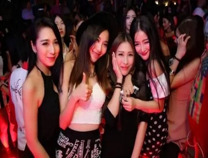 【台北酒店經紀推薦】便服店、禮服店、制服店諮詢｜依妳條件安排最適合店家 / 作者:酒店經紀 