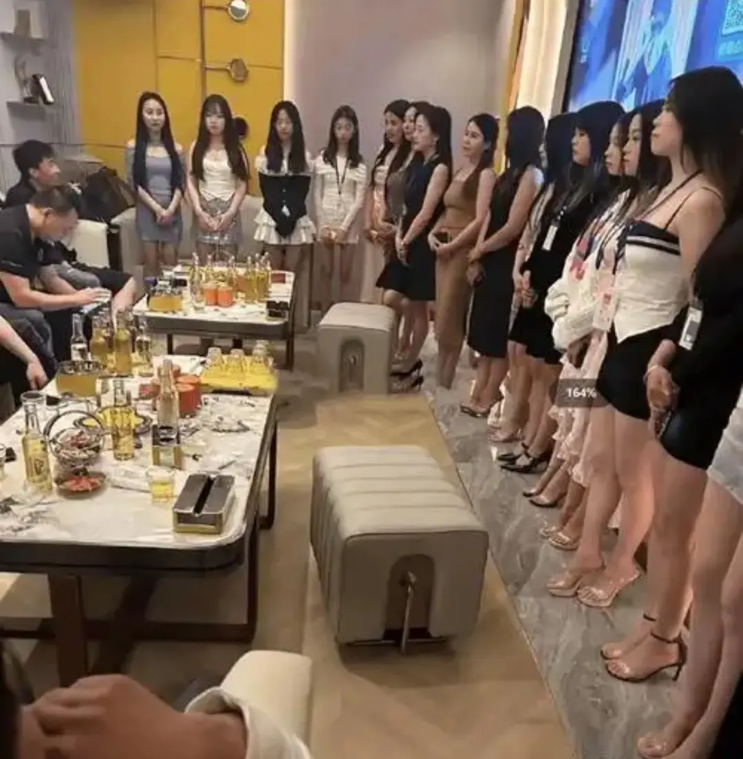 便服店上班不是穿便服就好?女生真正花時間的是整體質感 便服店上班不是穿便服就好?女生真正花時間的是整體質感
