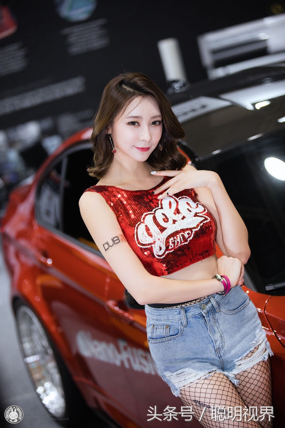 韓國性感美女車模車展會場白嫩迷人/ 作者: / 來源: