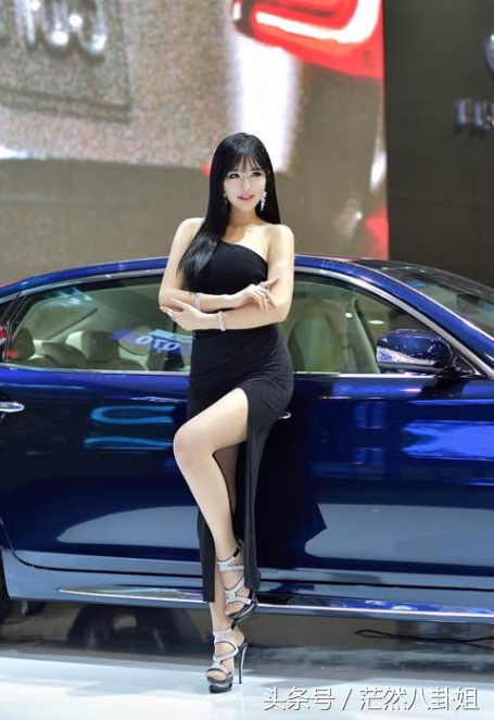 車展來了韓國車模，王大爺一眼就看出破綻！/ 作者: / 來源: