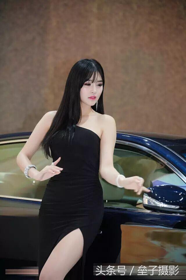 攝影，車展實拍韓國頂尖車模崔星河站台啦/ 作者: / 來源: