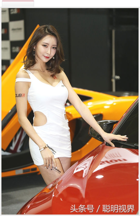 韓國車展會場性感美女車模前凸後翹白嫩迷人/ 作者: / 來源: