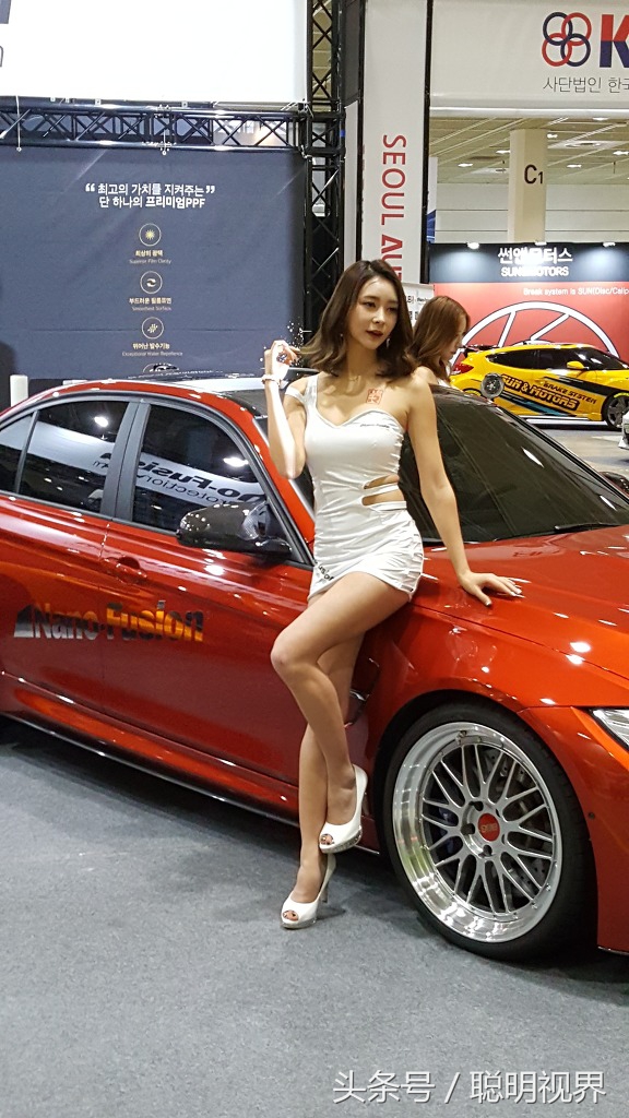 韓國車展會場性感美女車模前凸後翹白嫩迷人/ 作者: / 來源: