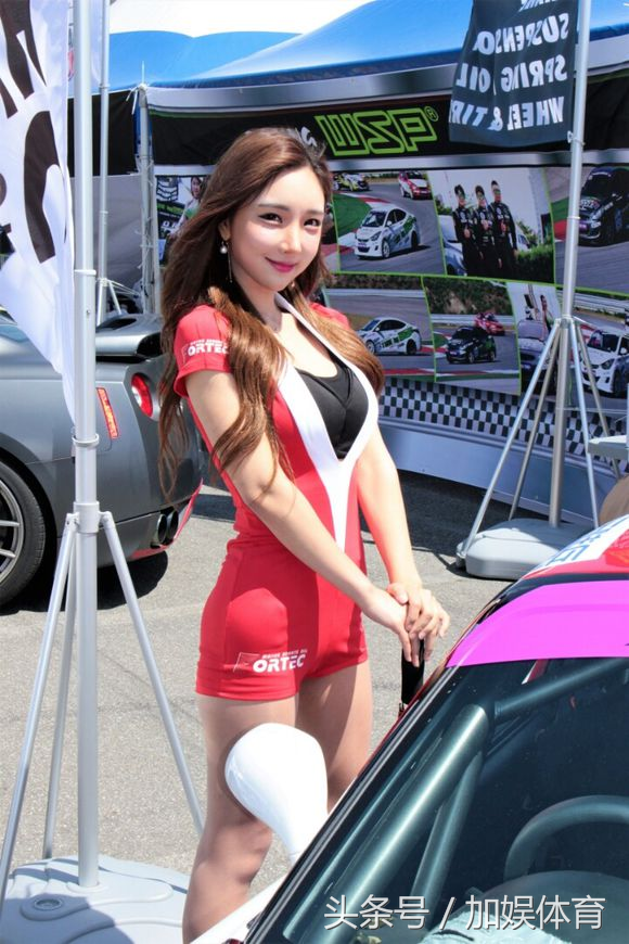 韓國第一賽車女郎金美娜果然名不虛傳，甜美長相無敵身材/ 作者: / 來源: